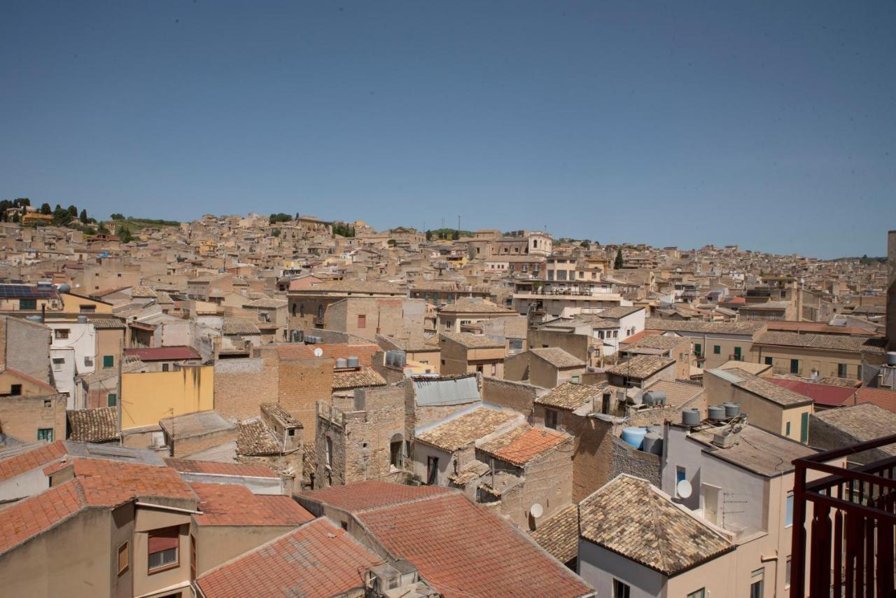 Ferienwohnung Come A Casa Panoramico E Centralissimo Canicattì Exterior foto